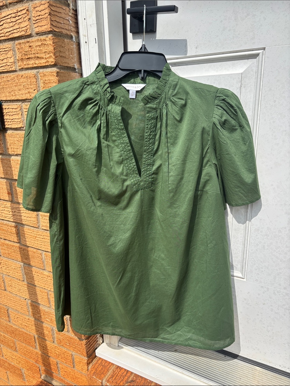Crown & Ivy Green Short Sleeve Ruffle Neck Blouse - Picture 4 of 4